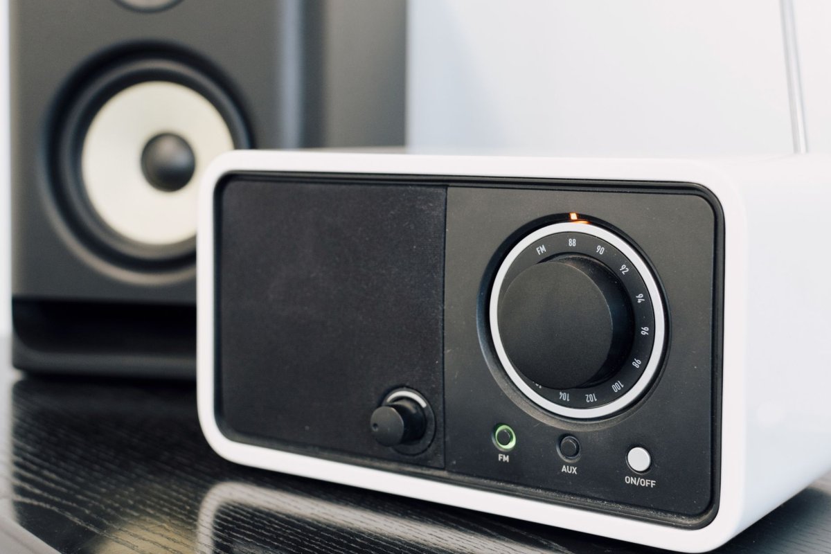 Radio DAB+ nie łapie stacji? Sprawdź te przyczyny