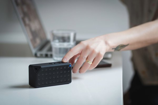 Głośnik Bluetooth nie łączy się z telefonem? Sprawdź te przyczyny