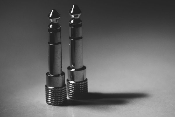 Jack 3,5 mm a 6,3 mm. Jak wybrać odpowiedni adapter?