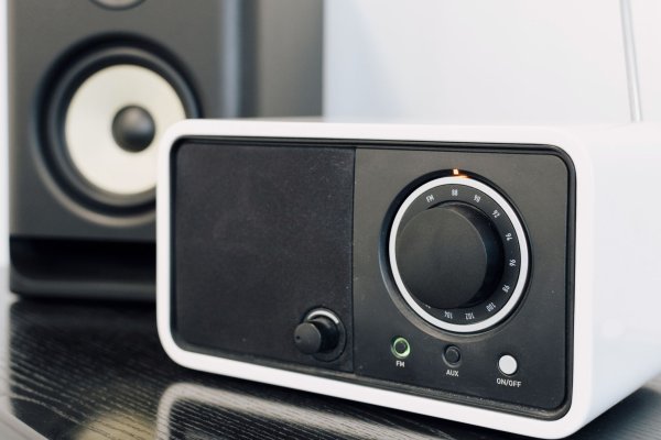 Radio DAB+ nie łapie stacji? Sprawdź te przyczyny